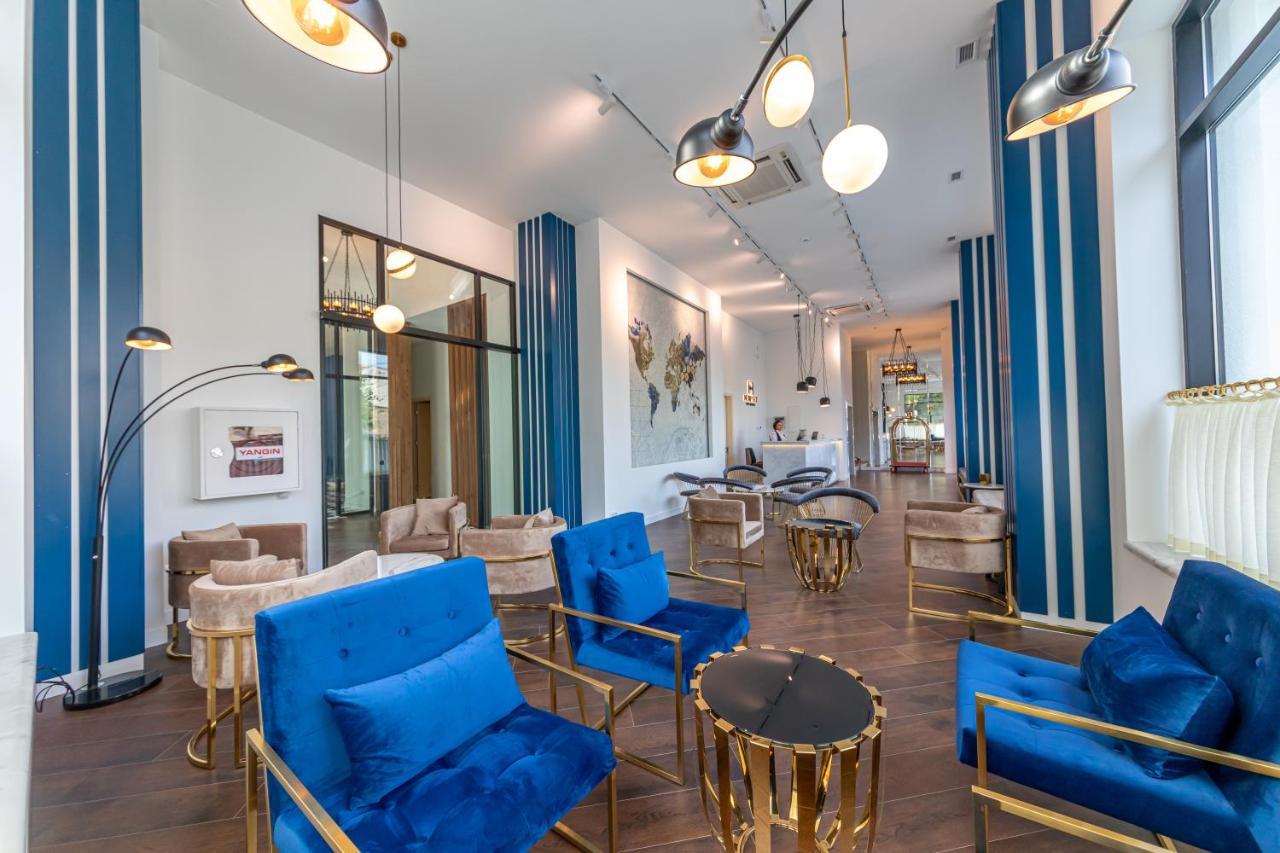 Newport Hotel Kutaisi Bagian luar foto