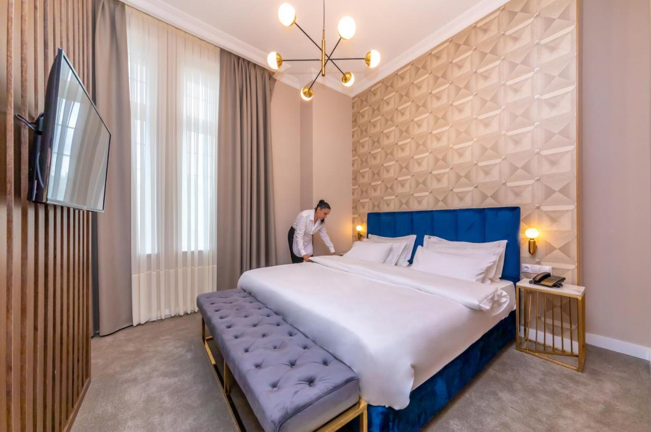 Newport Hotel Kutaisi Bagian luar foto