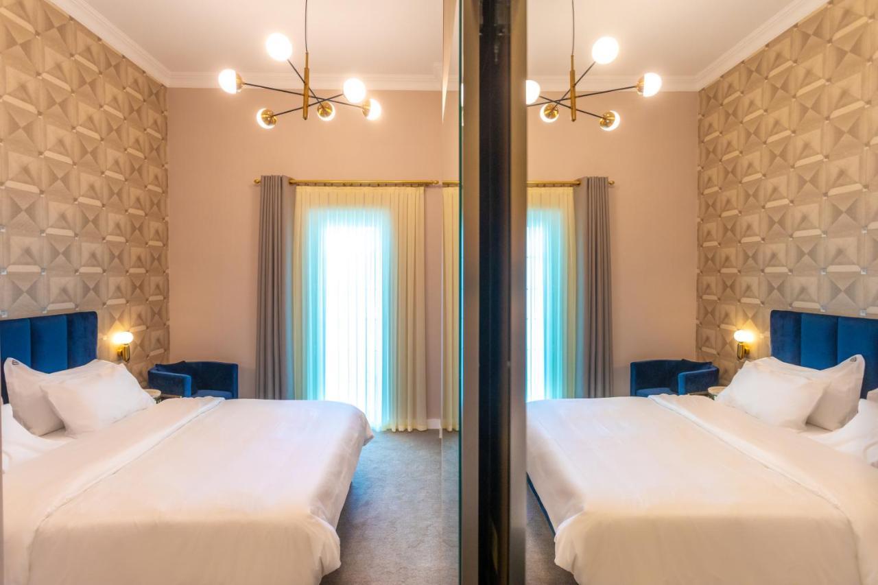 Newport Hotel Kutaisi Bagian luar foto