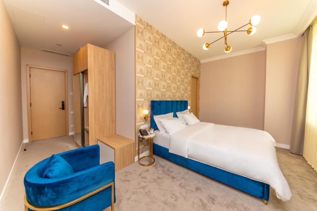 Newport Hotel Kutaisi Bagian luar foto