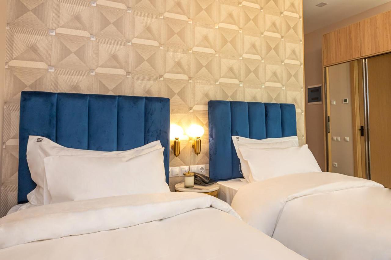 Newport Hotel Kutaisi Bagian luar foto